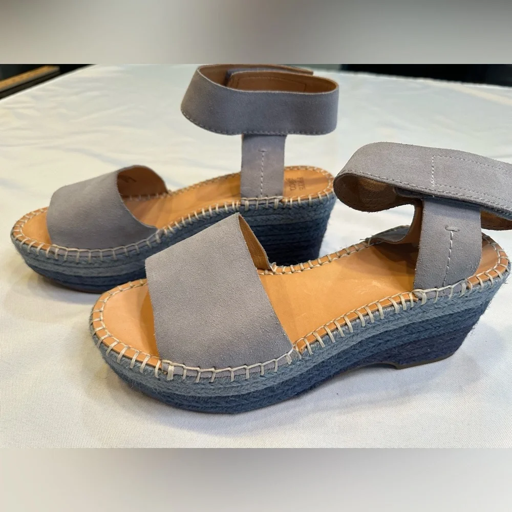 Frye Blues & Gray Amber Espadrille Wedge Heel Sz 8.5 - Picture 10 of 11